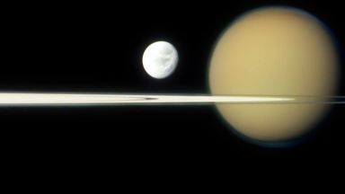 Наблюдаваме Сатурн с бинокъл
