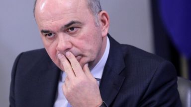  Премиерът подреди да няма ощетени пенсионери, съобщи Петков 