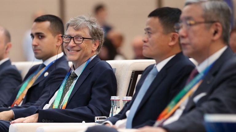 Бил Гейтс инвестира в технология за откриване на оръжие в тълпите