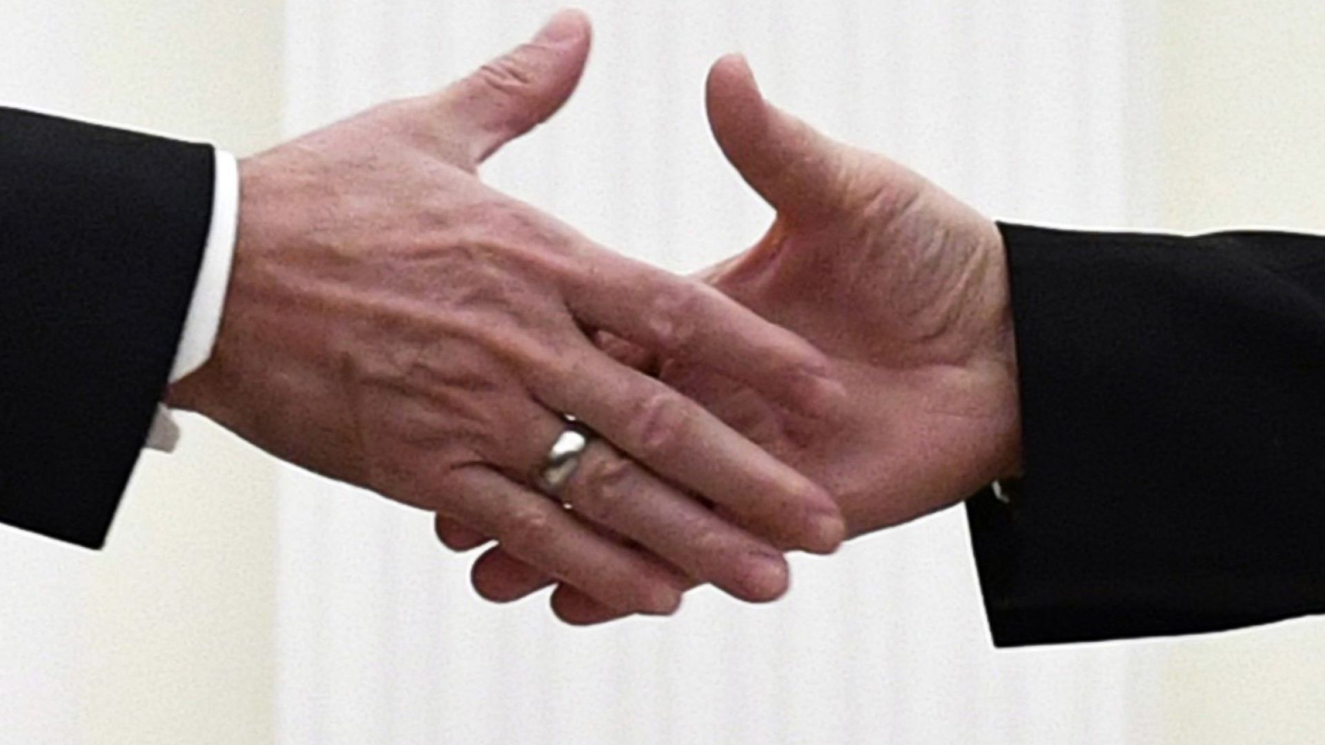 Президентът на Русия Владимир Путин определи подобрението на отношенията с