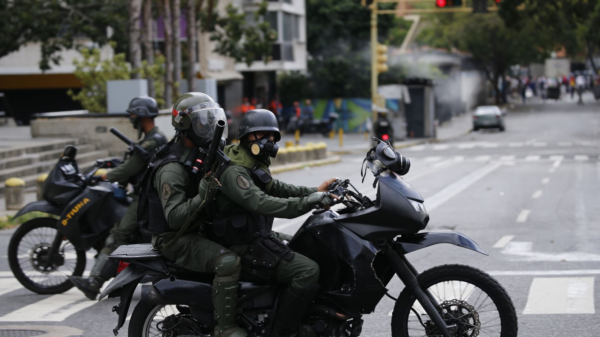 ЕС предупреди за опасностите от военна ескалация във Венецуела и