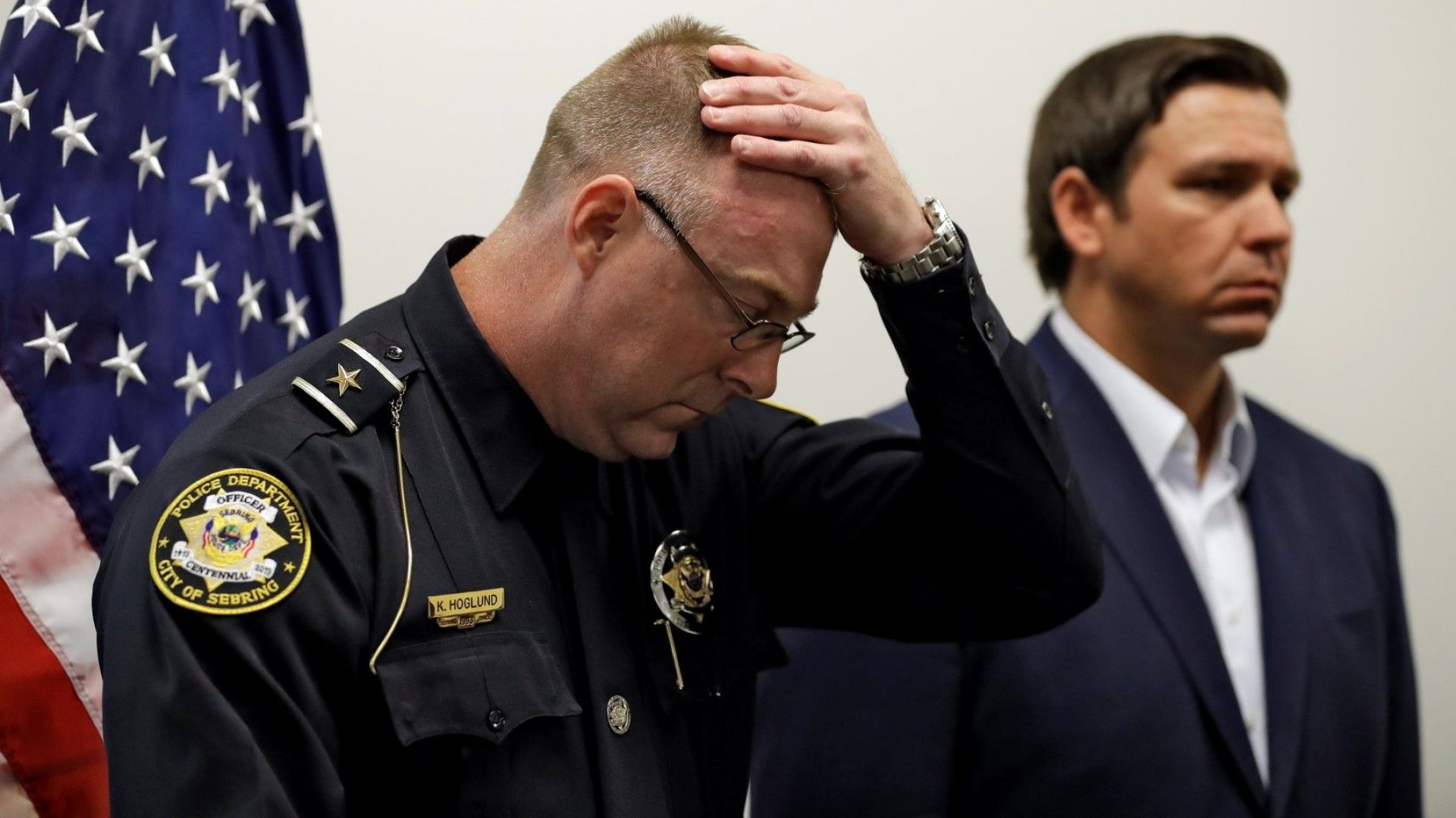 Стрелец барикадирал се в клон на банка СънТръст SunTrust във