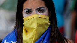 Москва реагира с гняв на "узурпирането" във Венецуала, за нея Мадуро е президентът