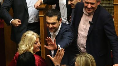  В Гърция отложиха гласуването на Преспанския контракт за на следващия ден 