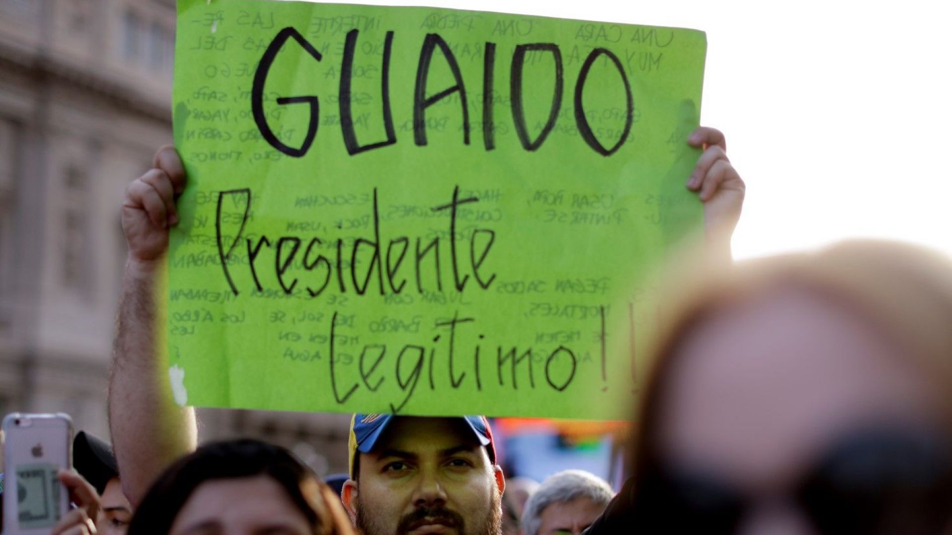 Венецуелският опозиционен лидер Хуан Гуайдо каза че е готов да