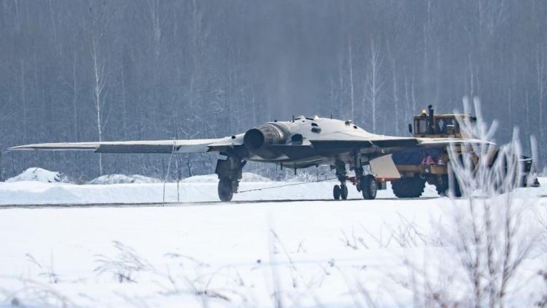 Първи полет за руския боен и "невидим" дрон