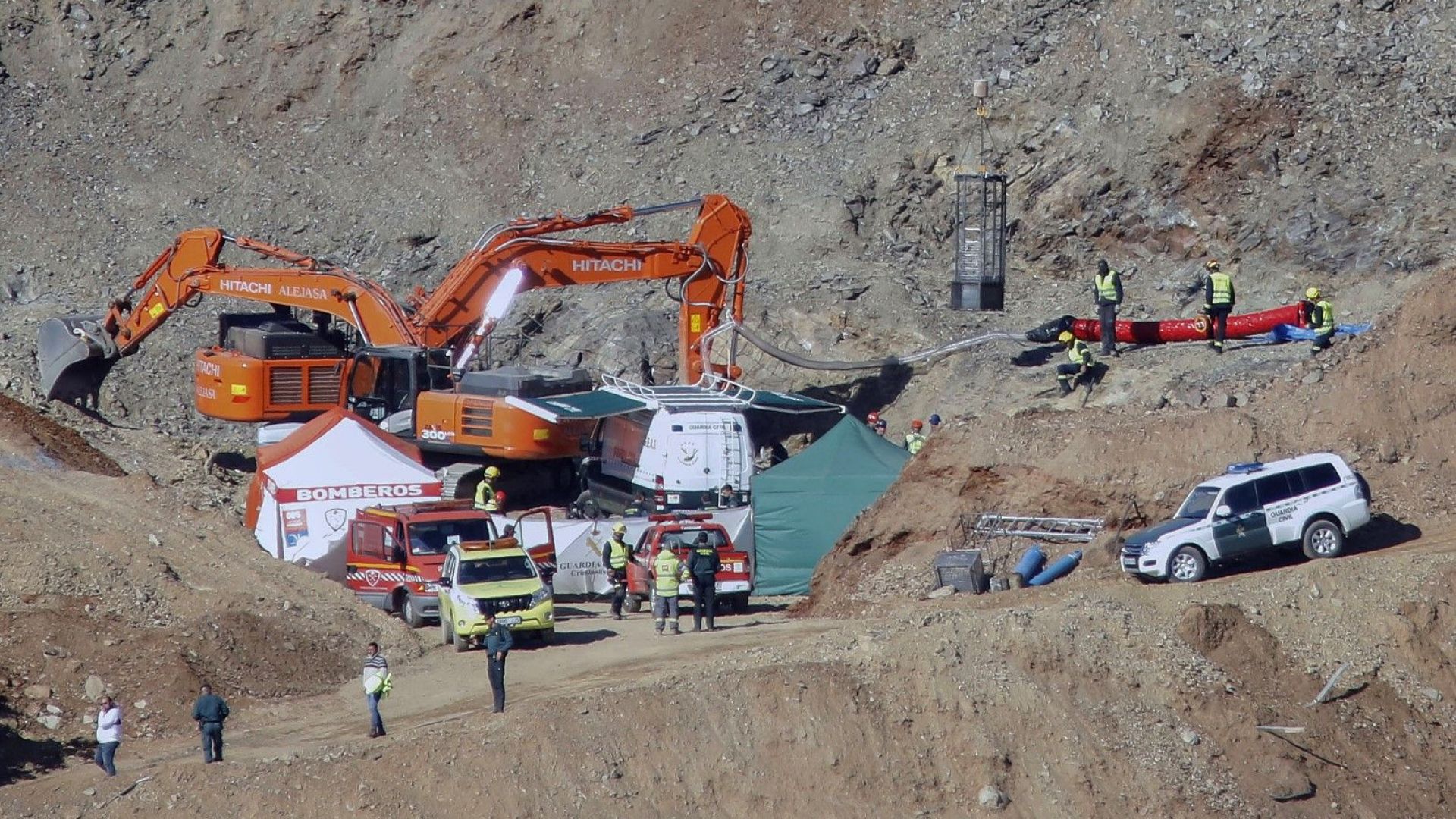 Спасителите откриха мъртво момченцето което падна в дълбок сондажен отвор
