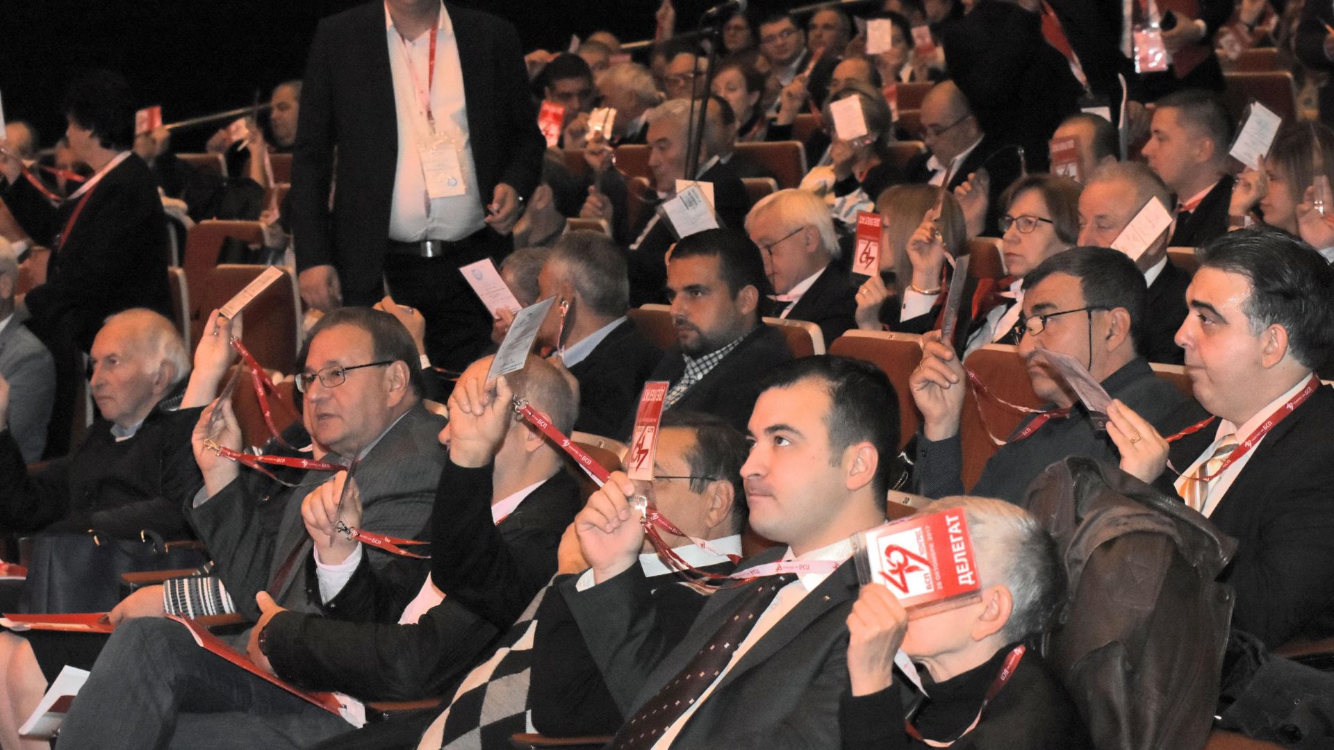 Лидерът на БСП Корнелия Нинова събра коалиционния съвет на БСП