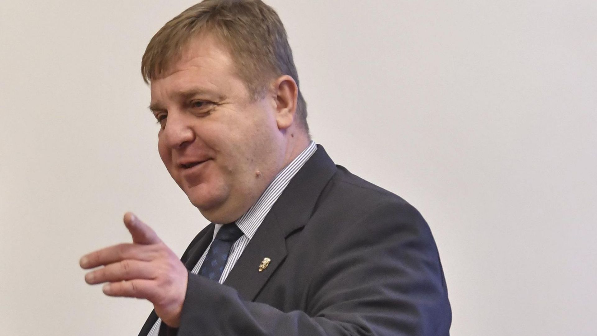 Менда Стоянова се е объркала кой е направил предложението за