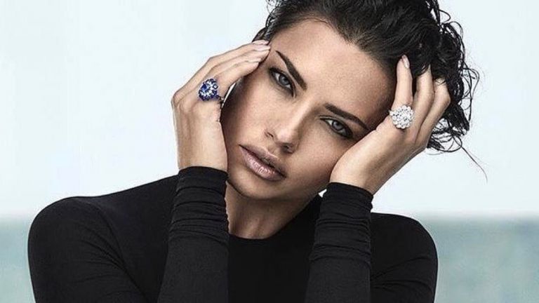 Българин гримира Адриана Лима за Chopard