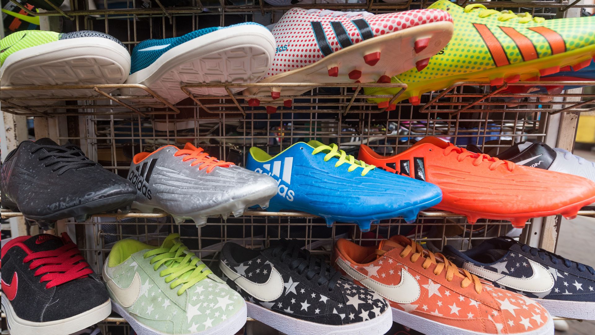 Румънка от град Питещ която продавала дрехи и обувки менте