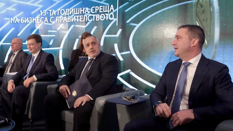 Горанов: Технически е почти невъзможно да влезем в еврозоната през 2022 г.