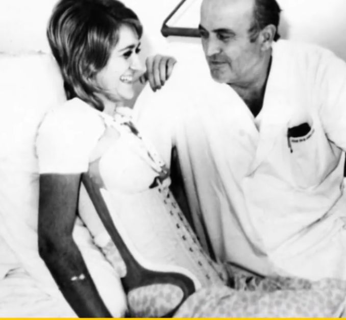 Весна е със специален колан заради счупването на гръбначни прешлени