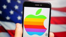 Apple хвърли око на Intel