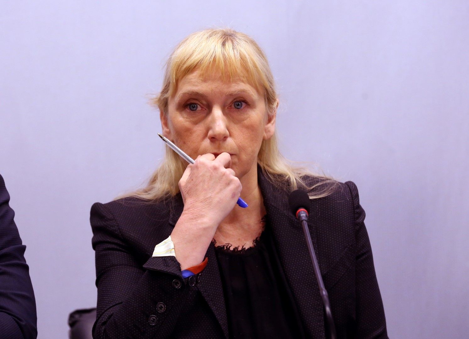 Елена Йончева заяви, че не се съмнява в своя източник