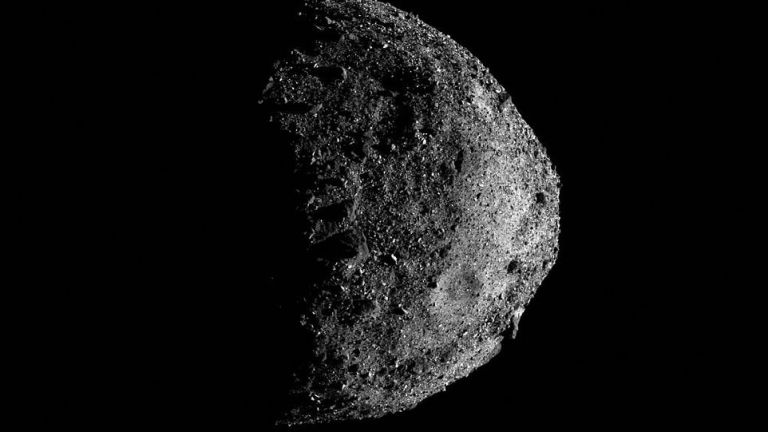НАСА разкрива как изглежда повърхността на един астероид