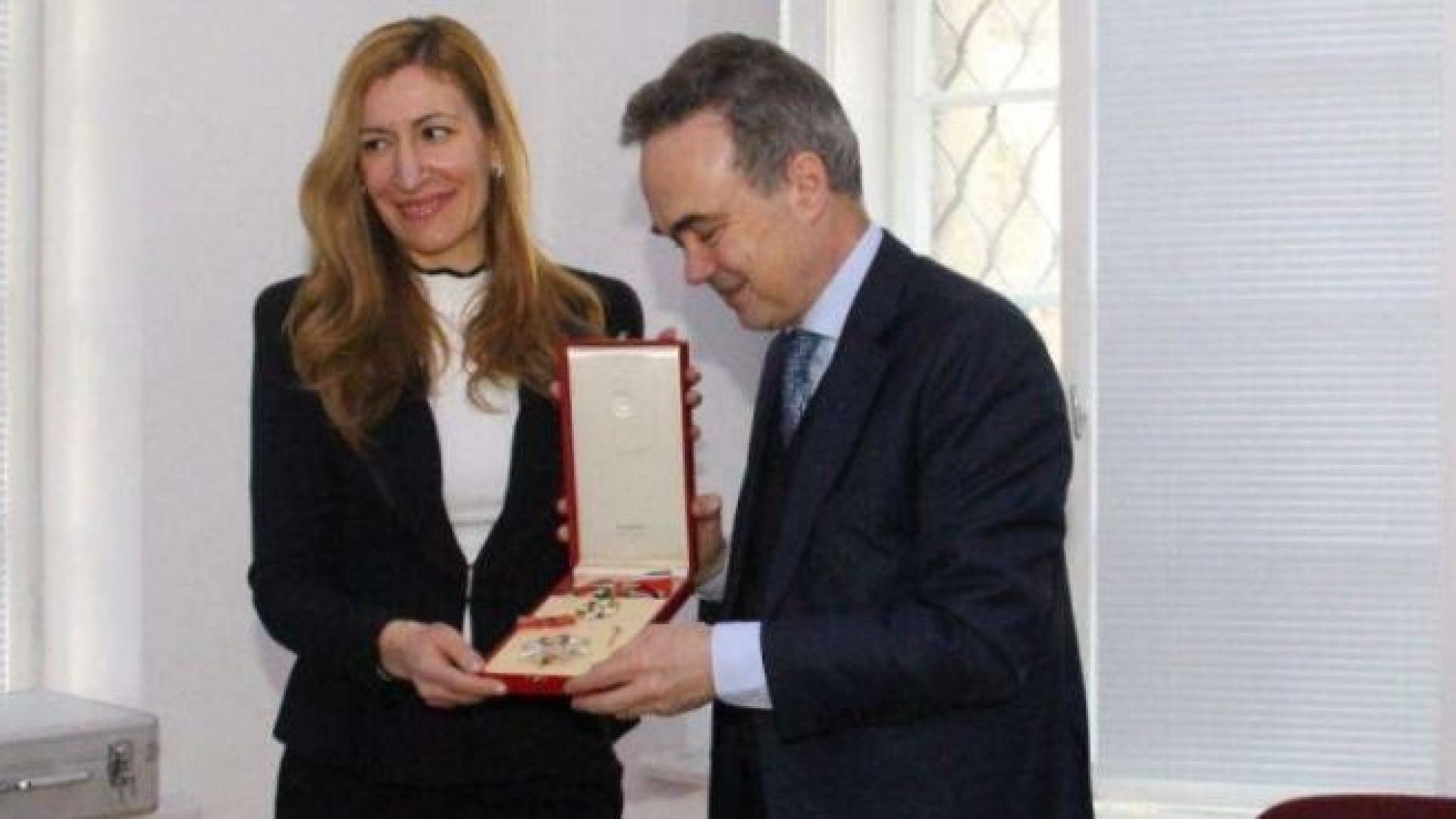 Министърът на туризма Николина Ангелкова бе удостоена с най високото отличие