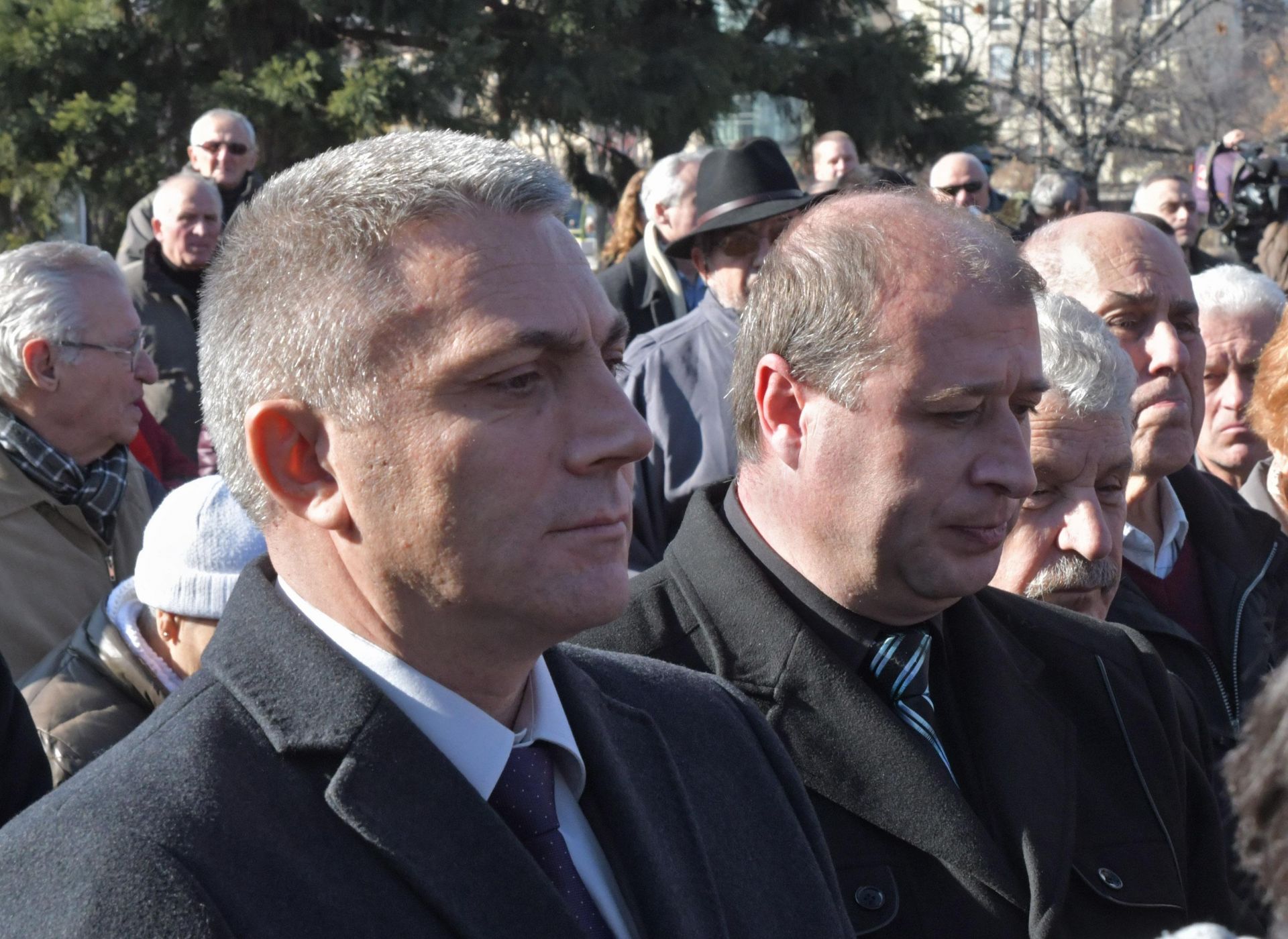 Мустафа Карадайъ пред мемориала в София
