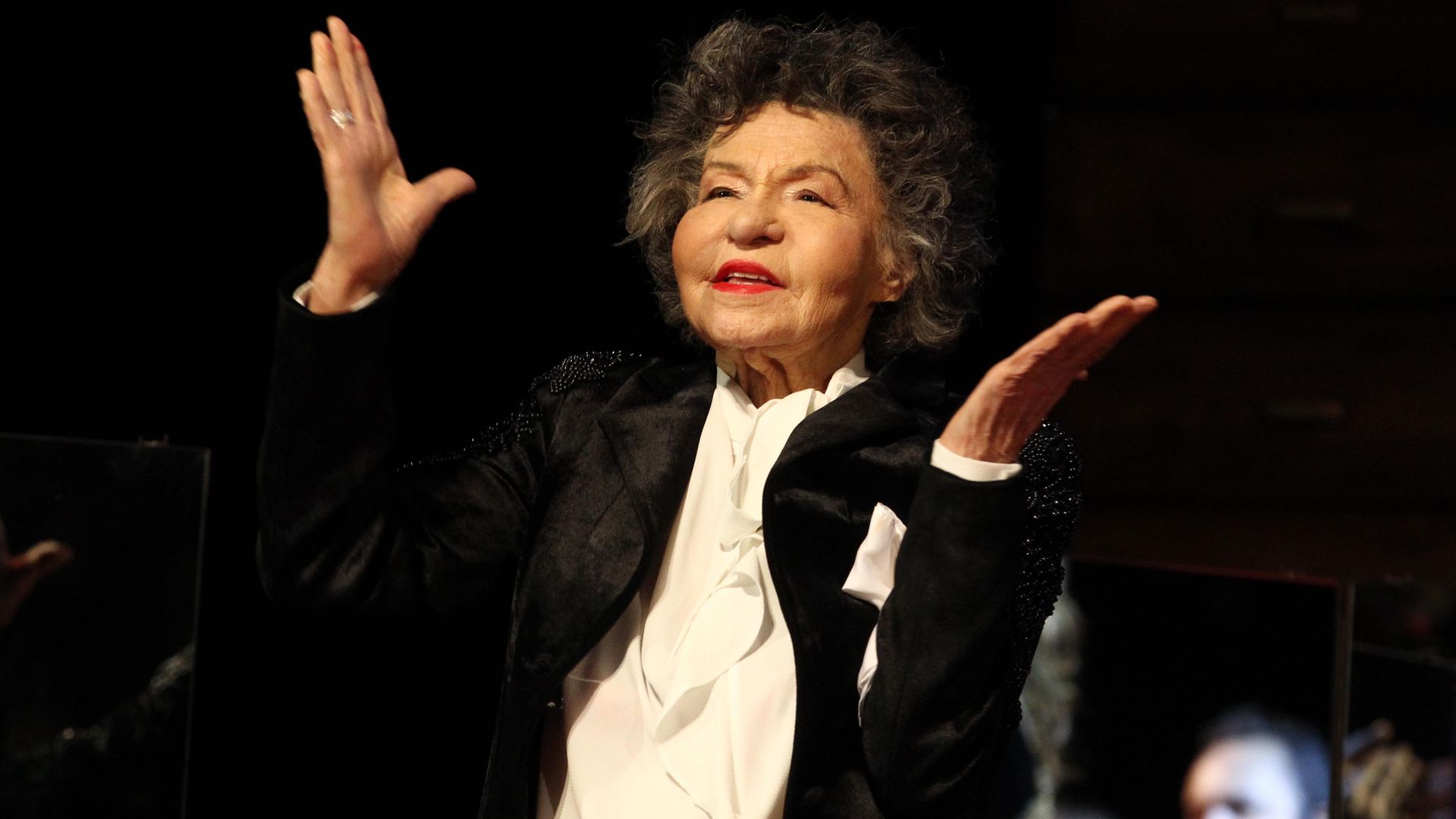 Актрисата Стоянка Мутафова ще представи в Бургас биографичната си книга