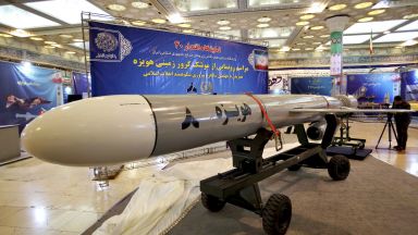 Иран "размаха" ракетите си пред Европа