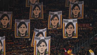 Изоставени трибуни и спомен за убит фен на дербито в Рим