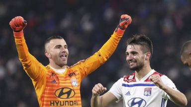 Хлапетата удариха Париж и го разклатиха преди сблъсъка с Юнайтед