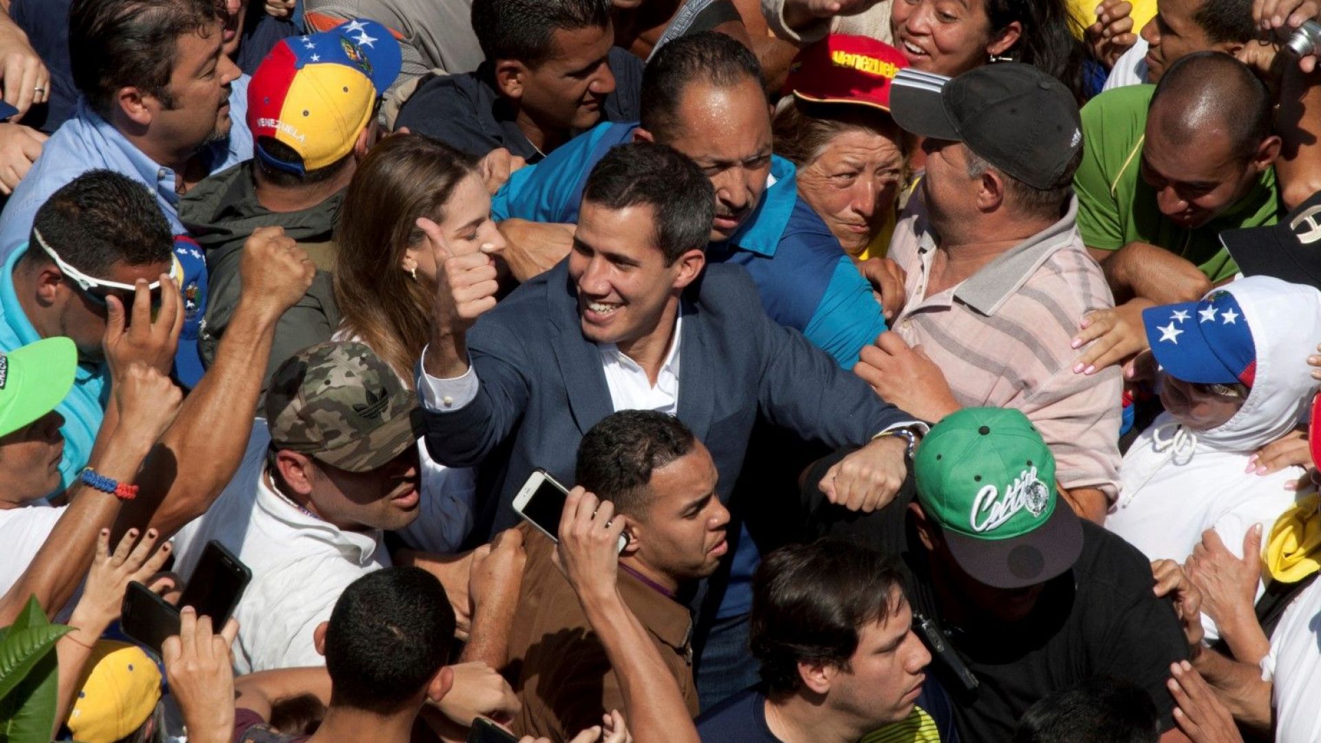 Канадският премиер Джъстин Трюдо и венецуелският опозиционер Хуан Гуаидо призоваха