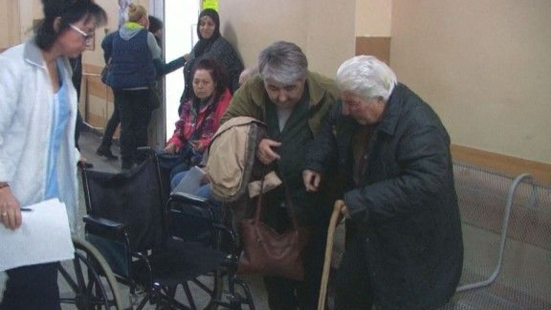 Изписаха от болницата 83-годишната Иванка Койчева, която беше бита и