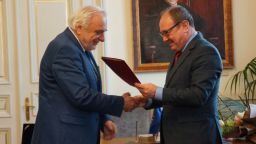 Акад. Пламен Карталов беше удостоен с почетен знак на БАН