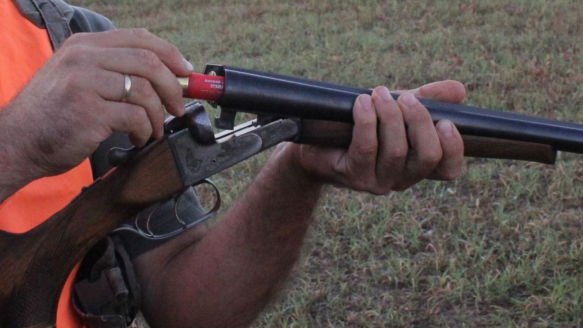 Ловец от сливенското село Глушник е прострелял колега по време