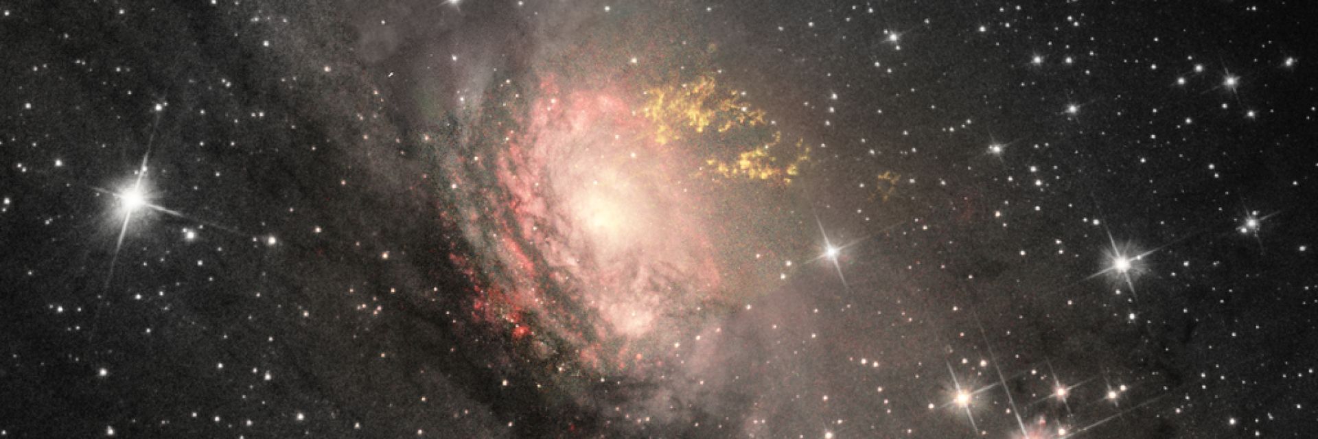 Изследователи на „Хъбъл“ откриха цял куп малки черни дупки