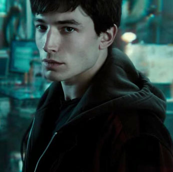 Езра Милър в трилъра „The Mourner“