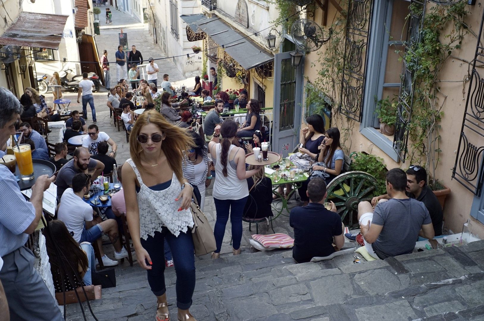 Все повече туристи в Гърция предпочитат "споделени жилища" пред хотелите