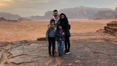 Графа заведе семейството в пустинята на "Лорънс Арабски"