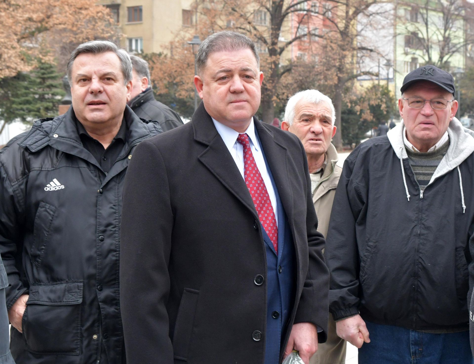 Евгений Бакърджиев (вляво) и Николай Ненчев ( в средата)