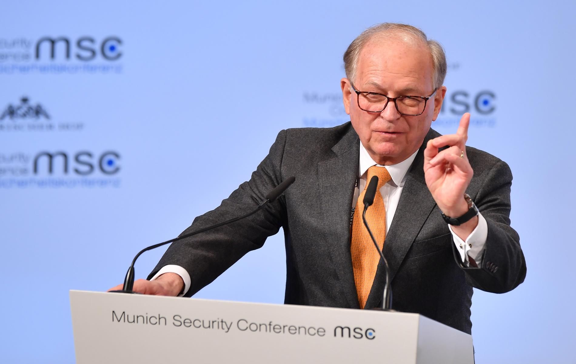 Германският дипломат Ищингер е притеснен за световната сигурност