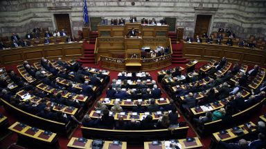 "Генерален щаб" ще следи министерствата в Гърция