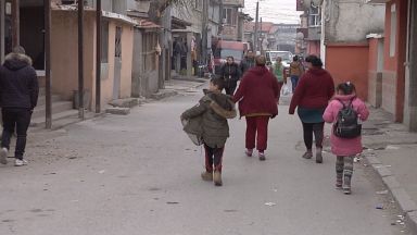  Ромите в Сливен недоволни от ограниченията на Каракачанов за по-добра интеграция 