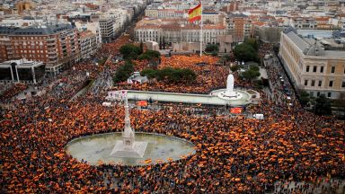 Испанската десница протестира в Мадрид, иска оставката на премиера 