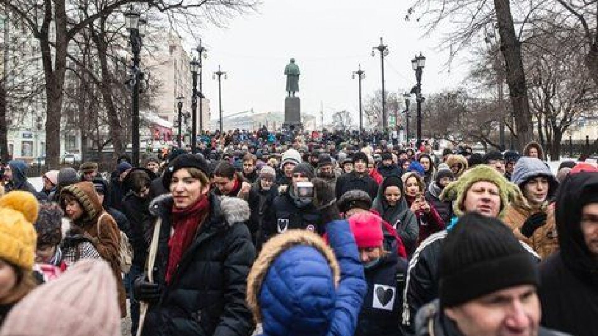 Хиляди излязоха на протести в Русия