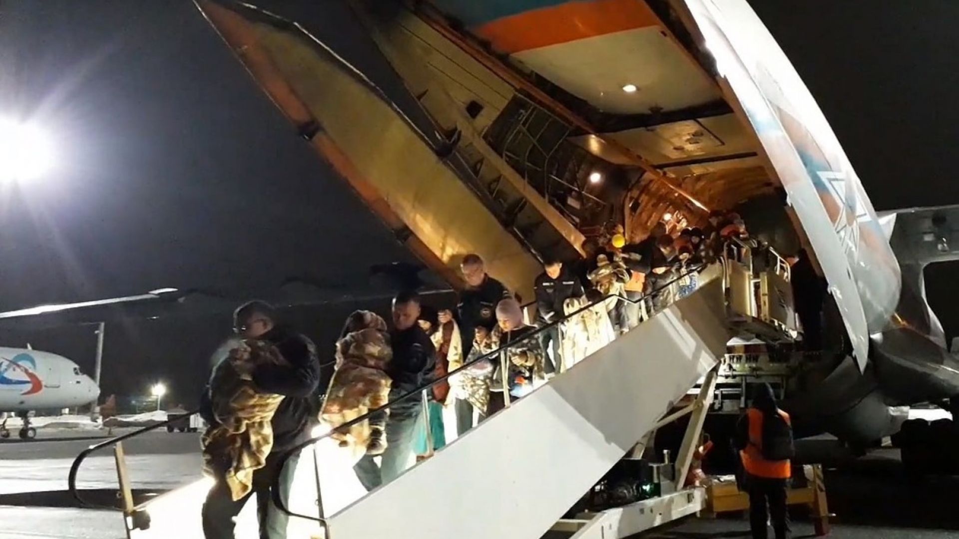 Самолет на руското министерство на извънредните ситуации докара от Багдад