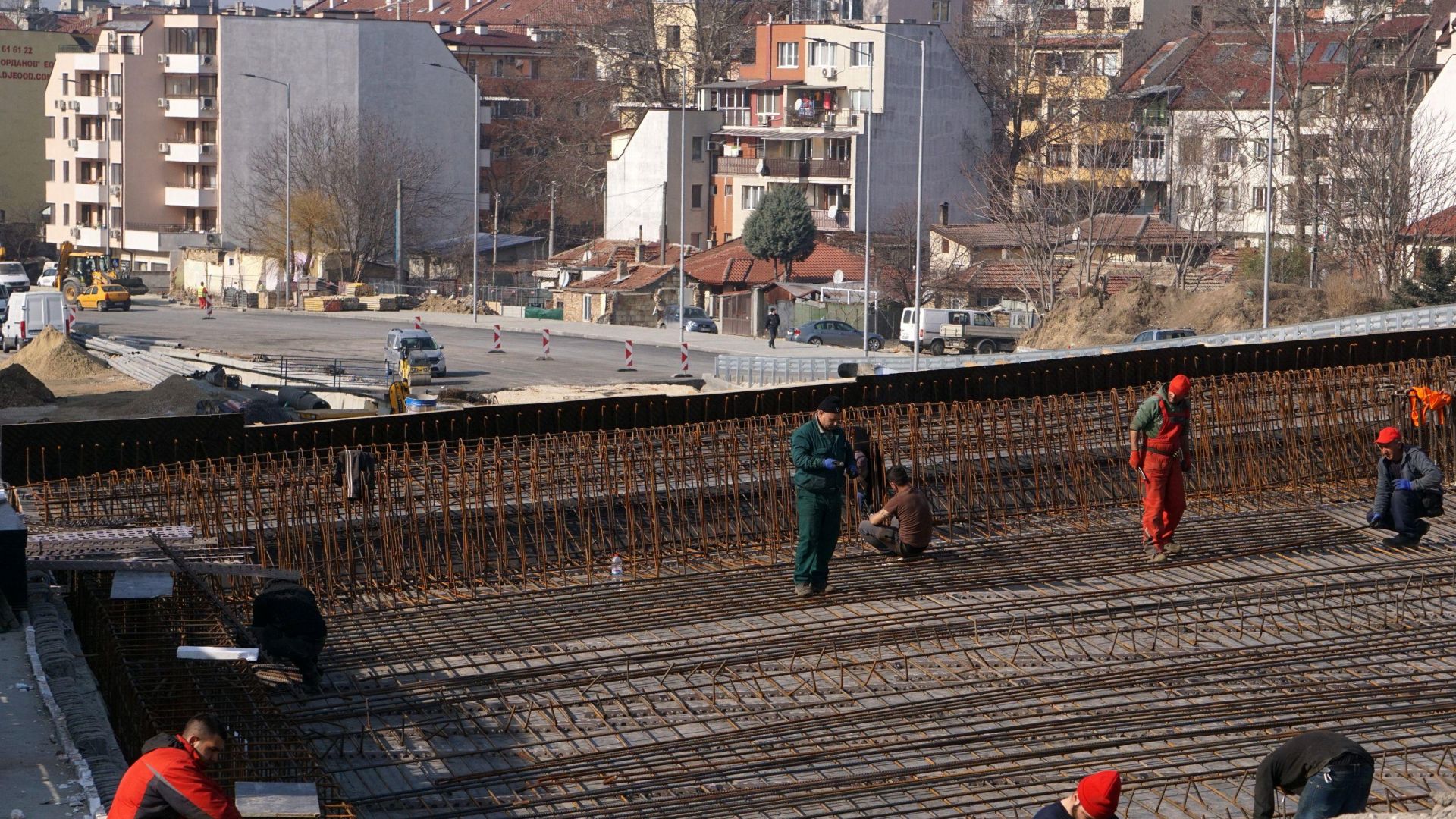 Затвориха ключово кръстовище във Варна за ремонт