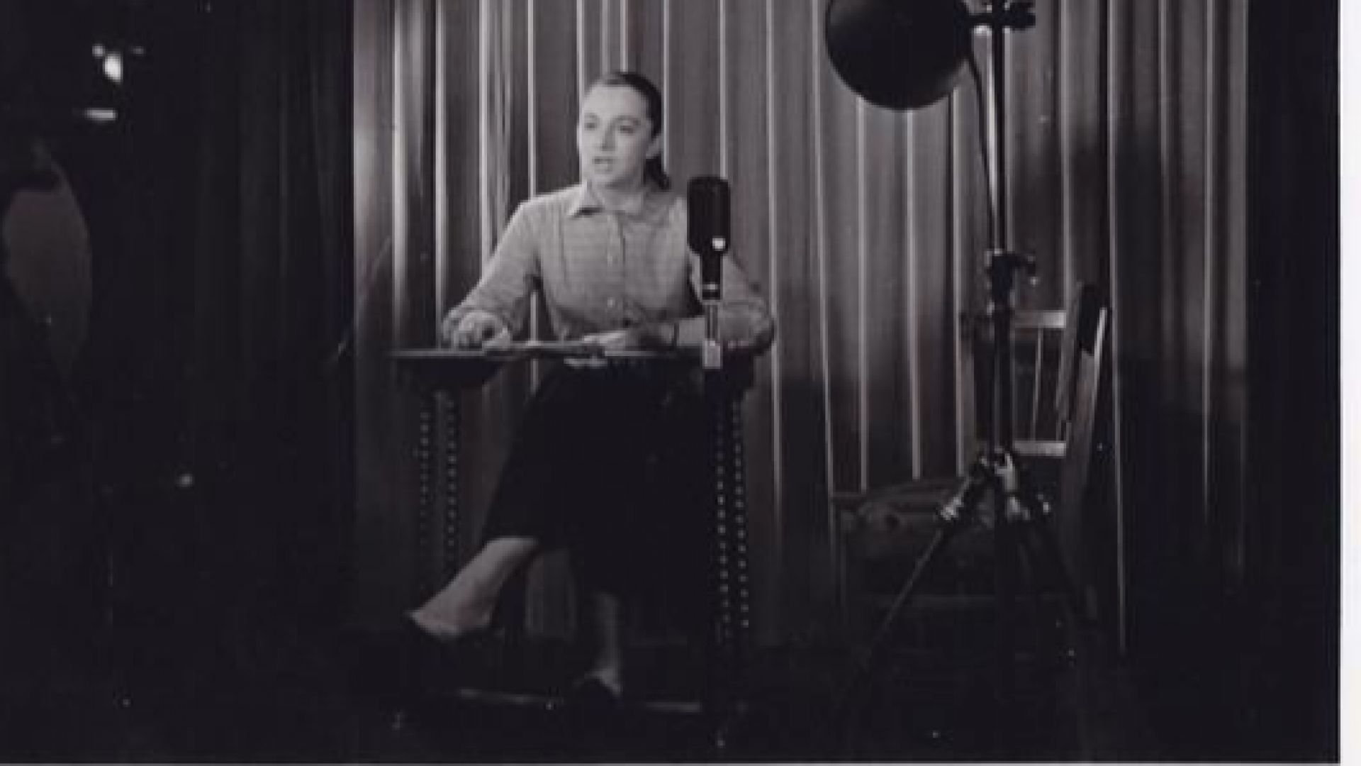 На 9 февруари на 86 годишна възраст е починала актрисата Цветана Гълъбова