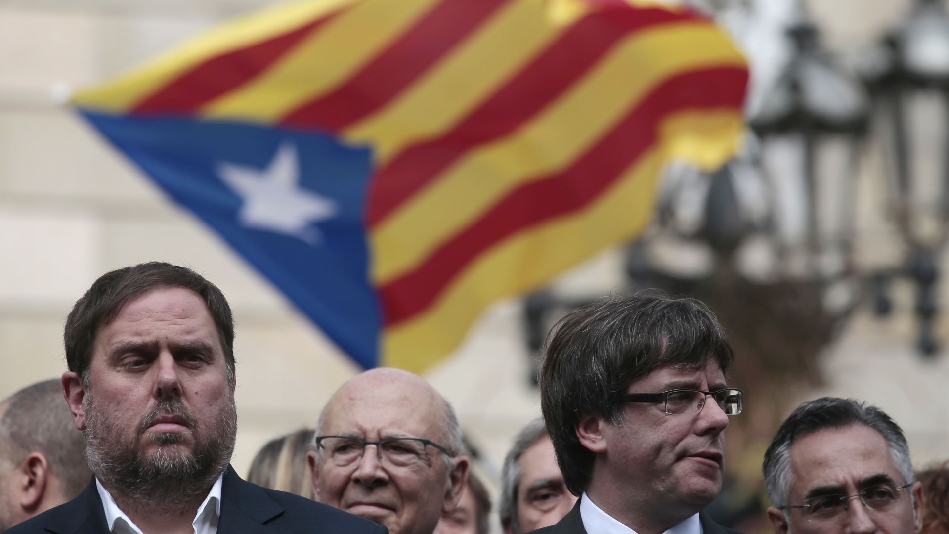 Дванайсет каталунски сепаратистки лидери ще бъдат изправени днес пред Върховния