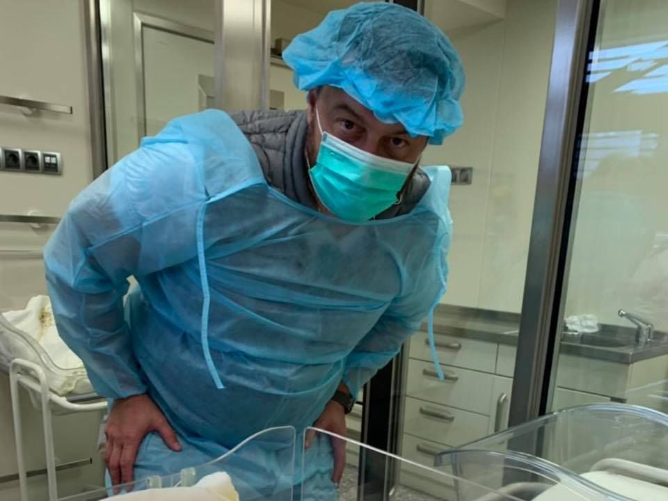 Бареков публикува снимка от болницата