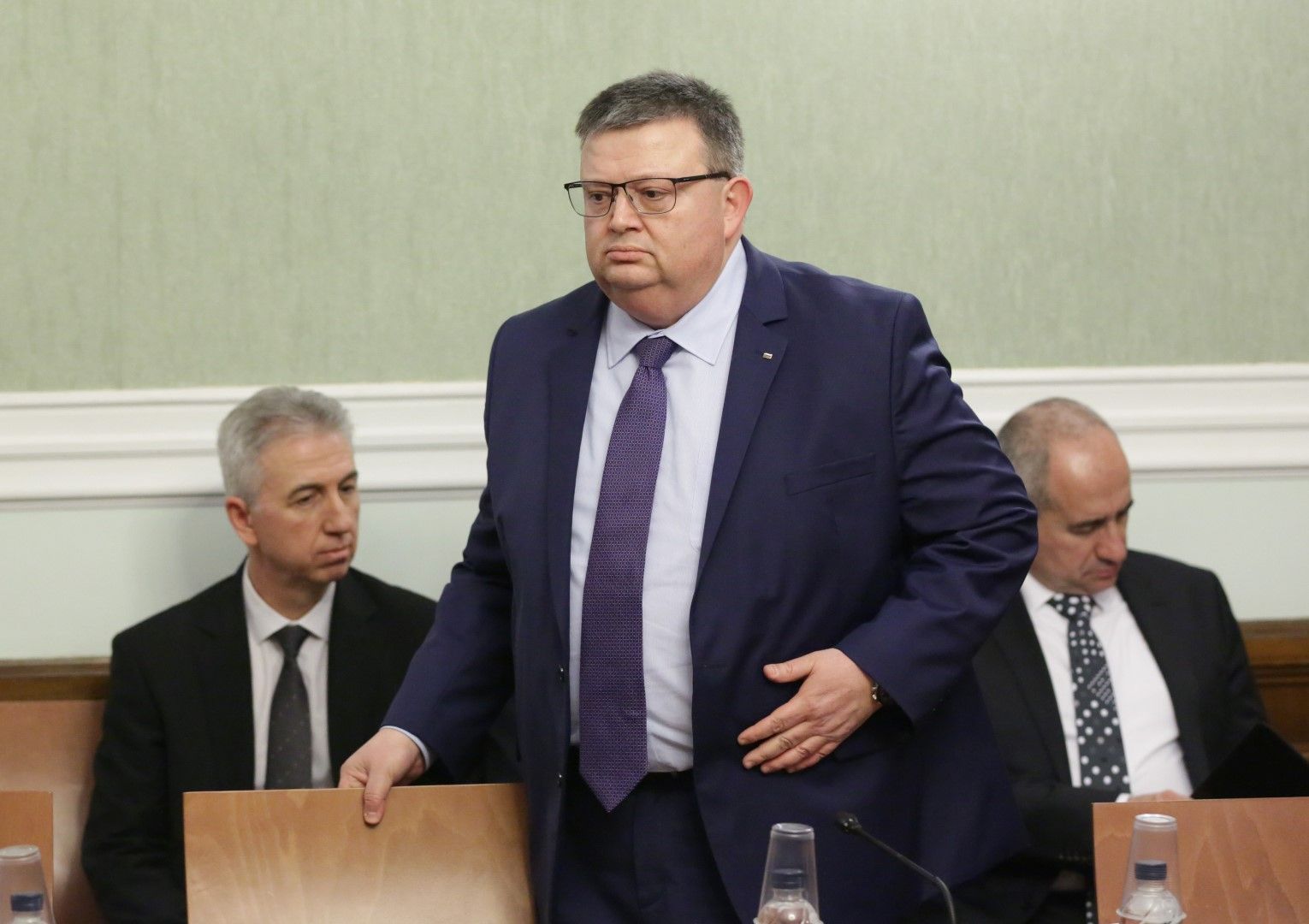Сотир Цацаров участва в работата на комисията за контрол на службите