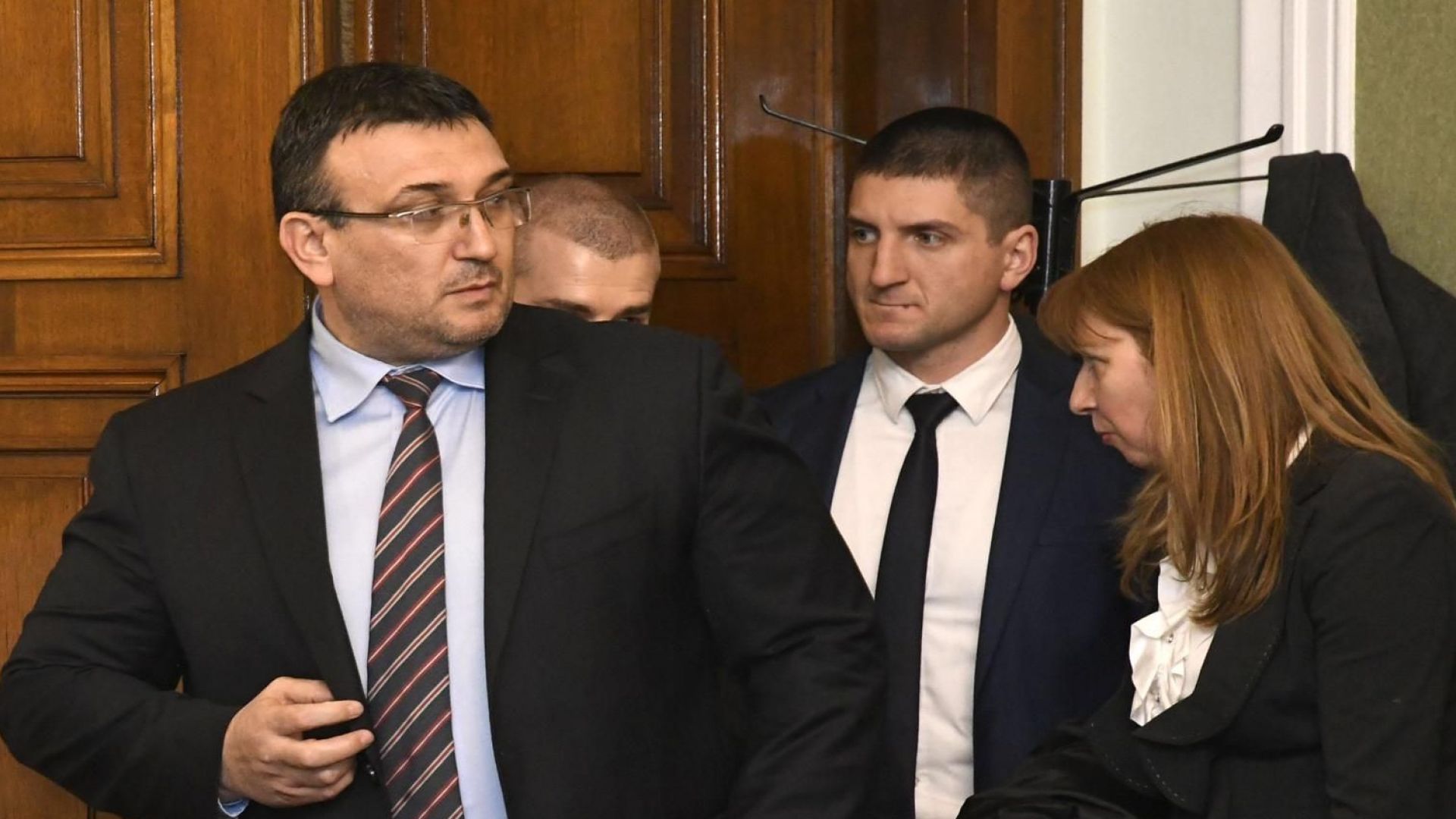 Българският адвокат който има няколко гражданства и не живее постоянно