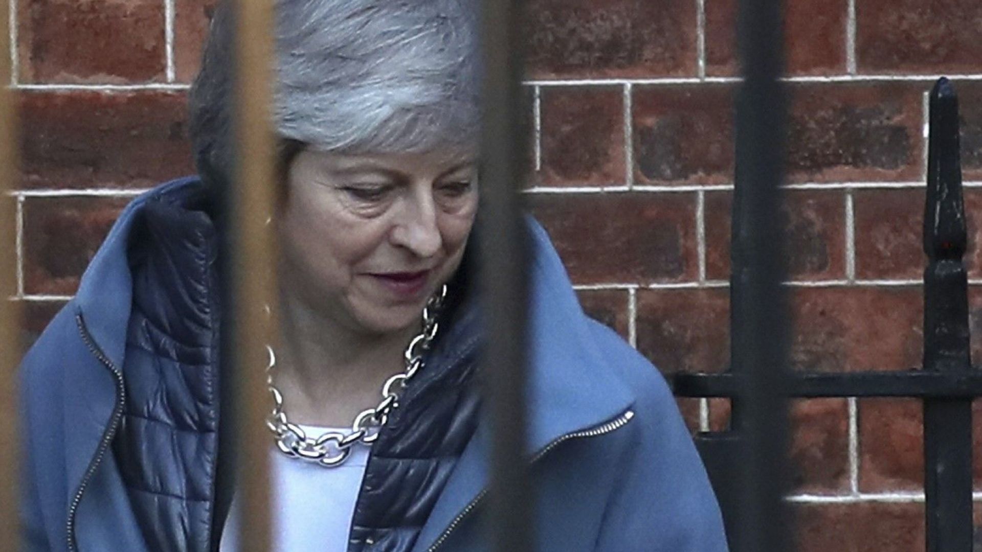 Британското правителство ще поиска утре ново гласуване на сделката на