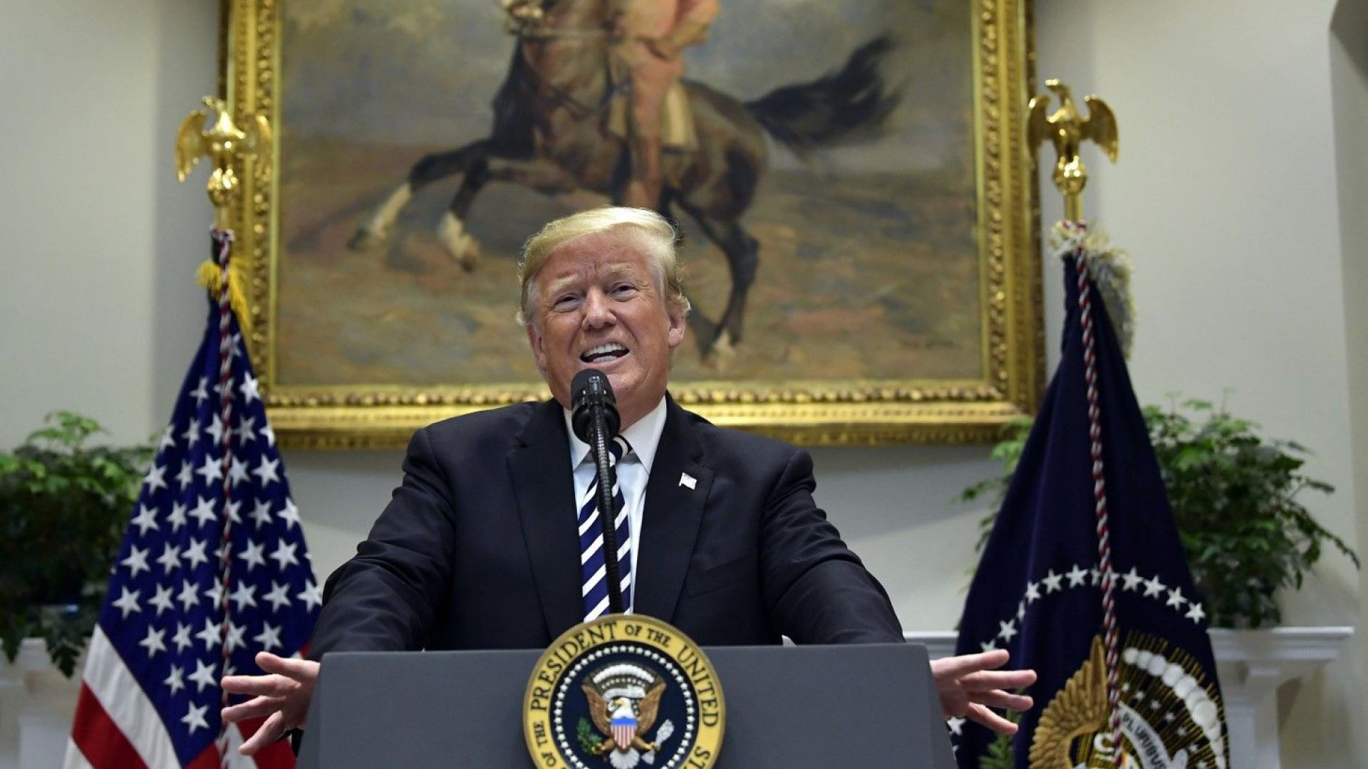 Президентът на САЩ Доналд Тръмп ще подпише законопроекта за финансирането