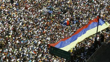 Ще се стигне ли до "хуманитарна" военна помощ за Венецуела 
